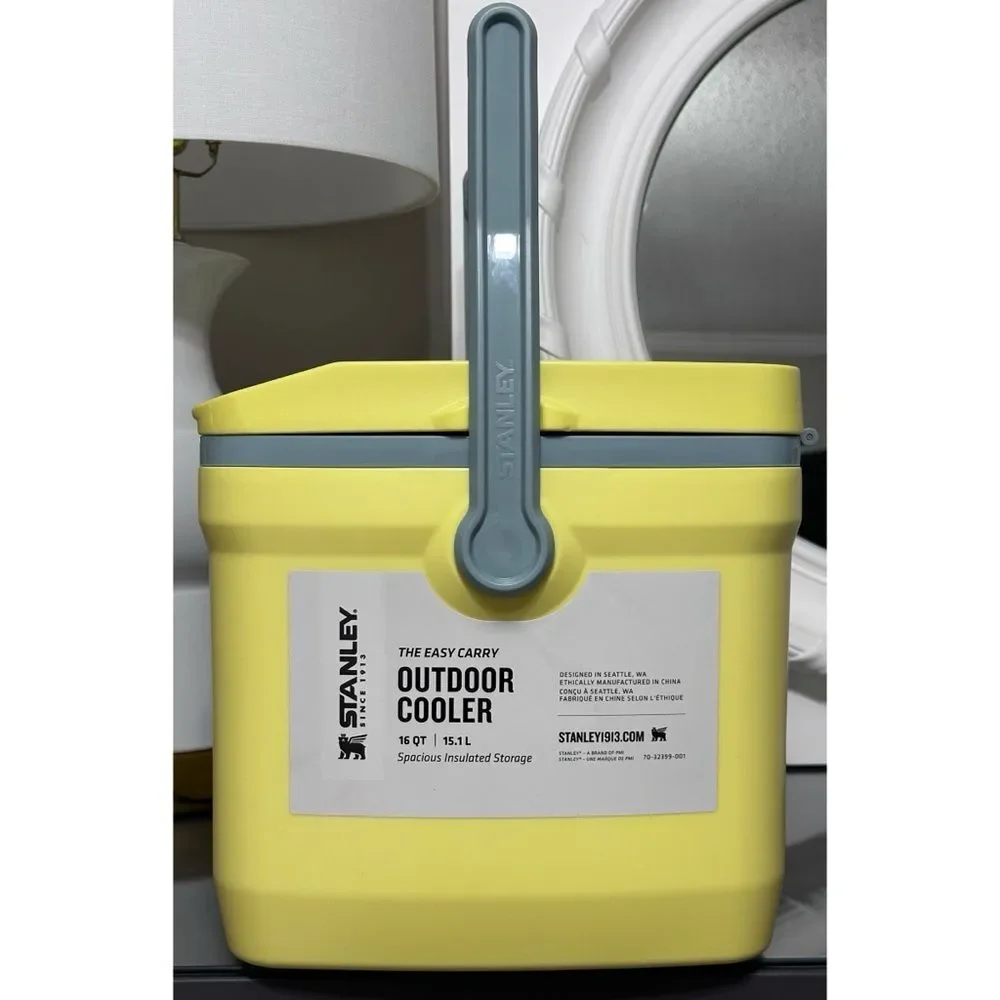 STANLEY Adventure 16 Qt‎ Easy-Carry Cooler, POMELO YELLOW - Picture 5 of 10